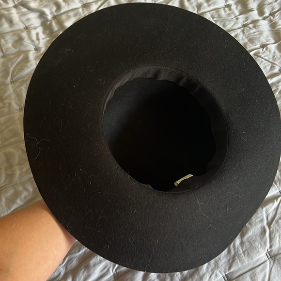 Black hat - Picture 3 of 3